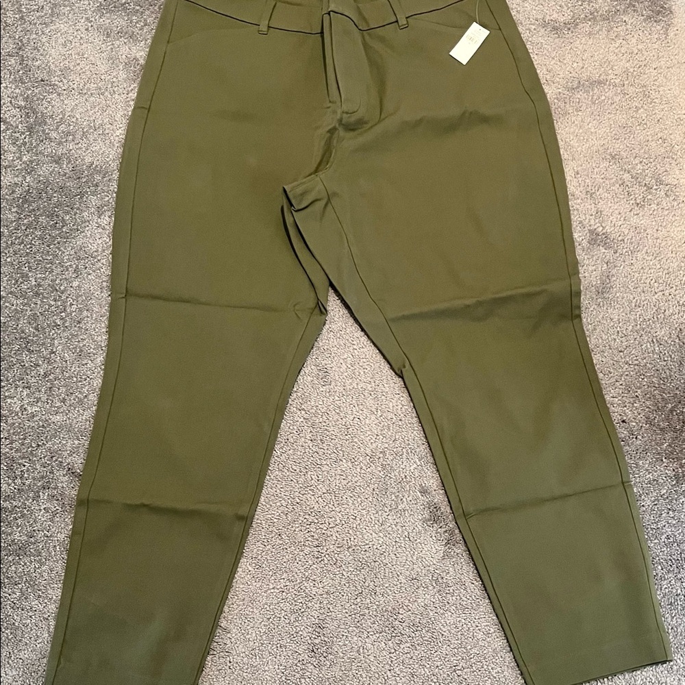 Old Navy Pixie Pants High Rise Olive size 22